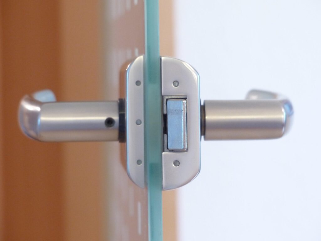 Porte avec verrou